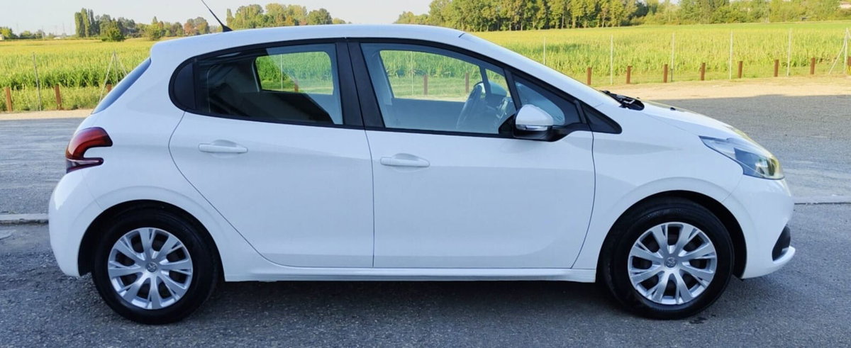 Peugeot 208 68 5 porte Active (19)