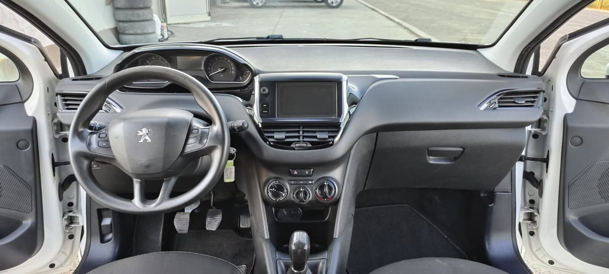 Peugeot 208 68 5 porte Active (7)