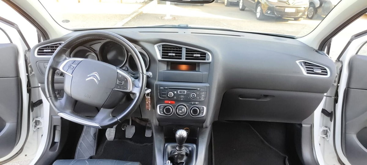 Citroen C4 1.4 VTi 95 Seduction (13)