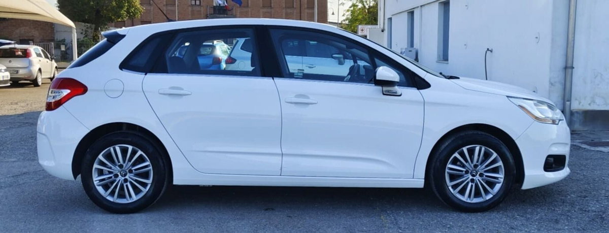 Citroen C4 1.4 VTi 95 Seduction (16)