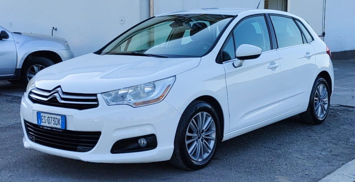 Citroen C4 1.4 VTi 95 Seduction (2)