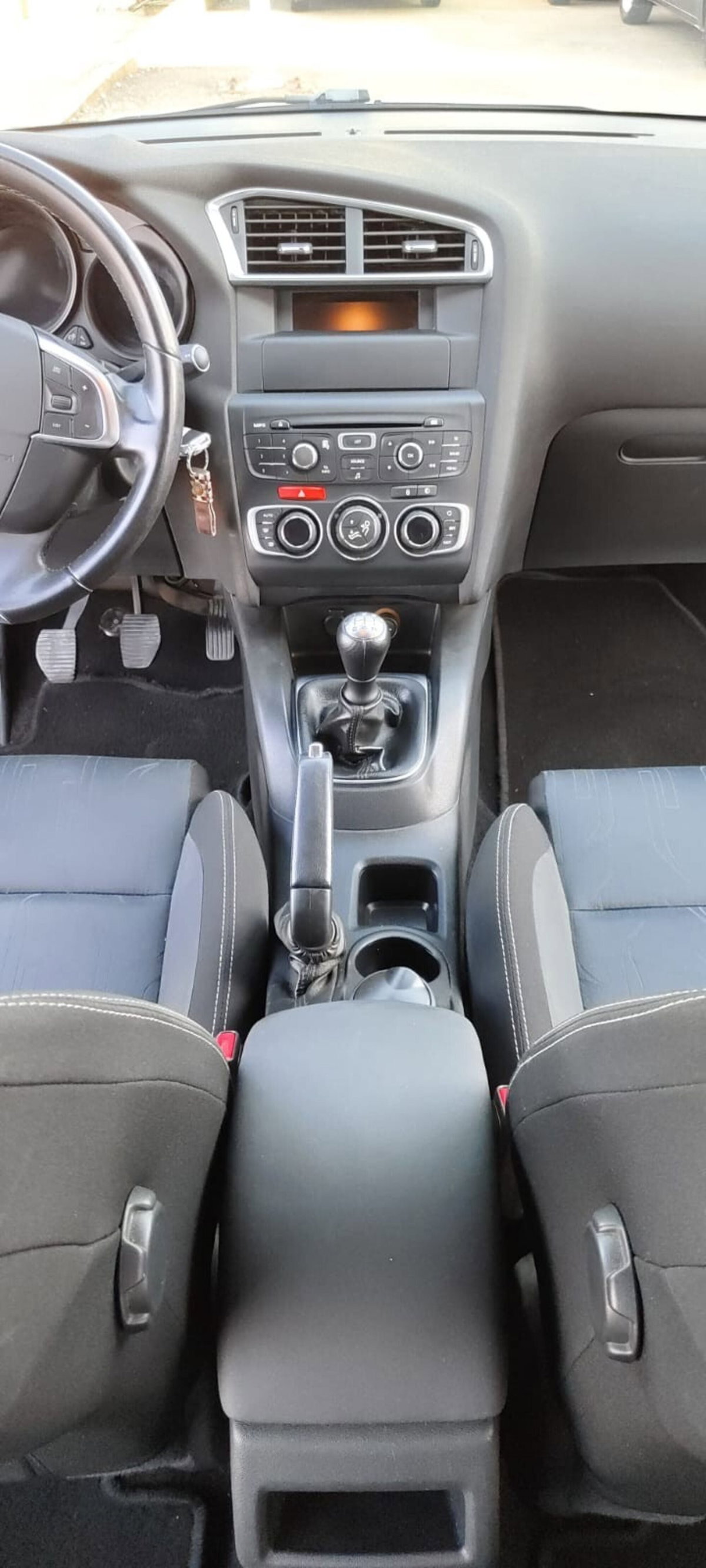 Citroen C4 1.4 VTi 95 Seduction (5)