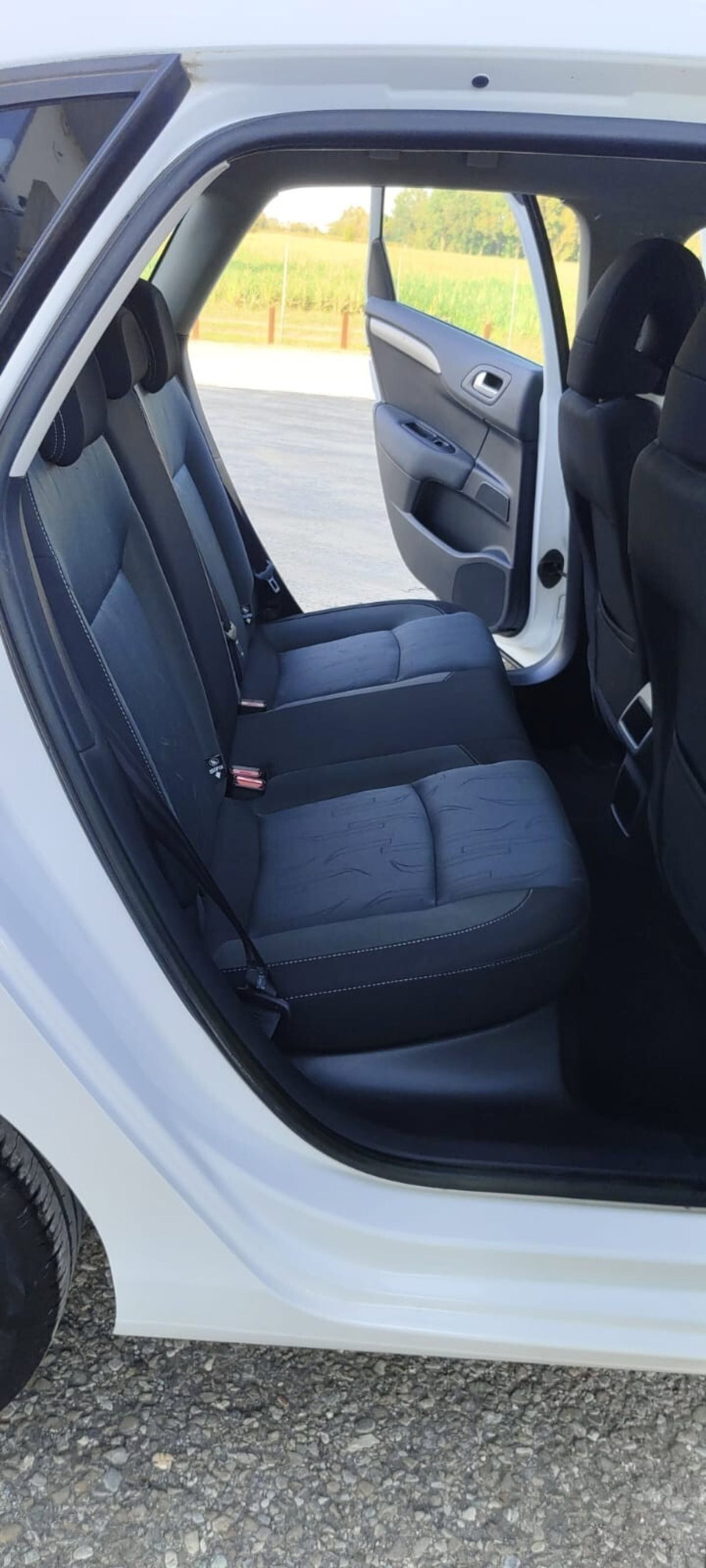 Citroen C4 1.4 VTi 95 Seduction (6)