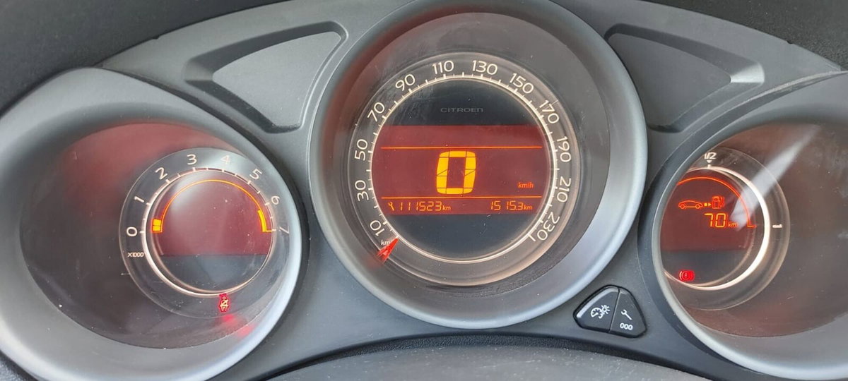 Citroen C4 1.4 VTi 95 Seduction (7)