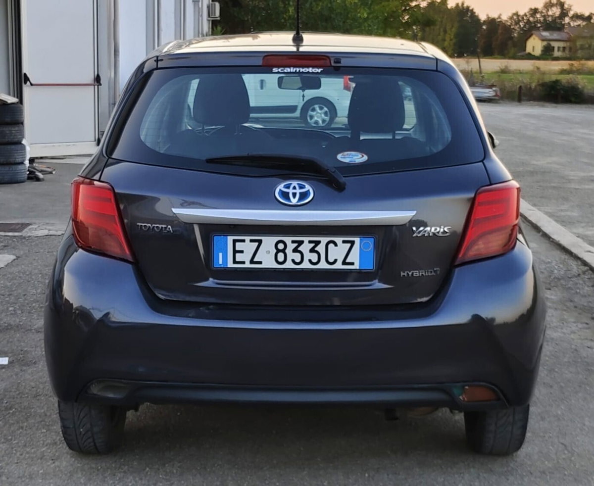 Toyota Yaris 1.5 Hybrid 5 porte Active (16)