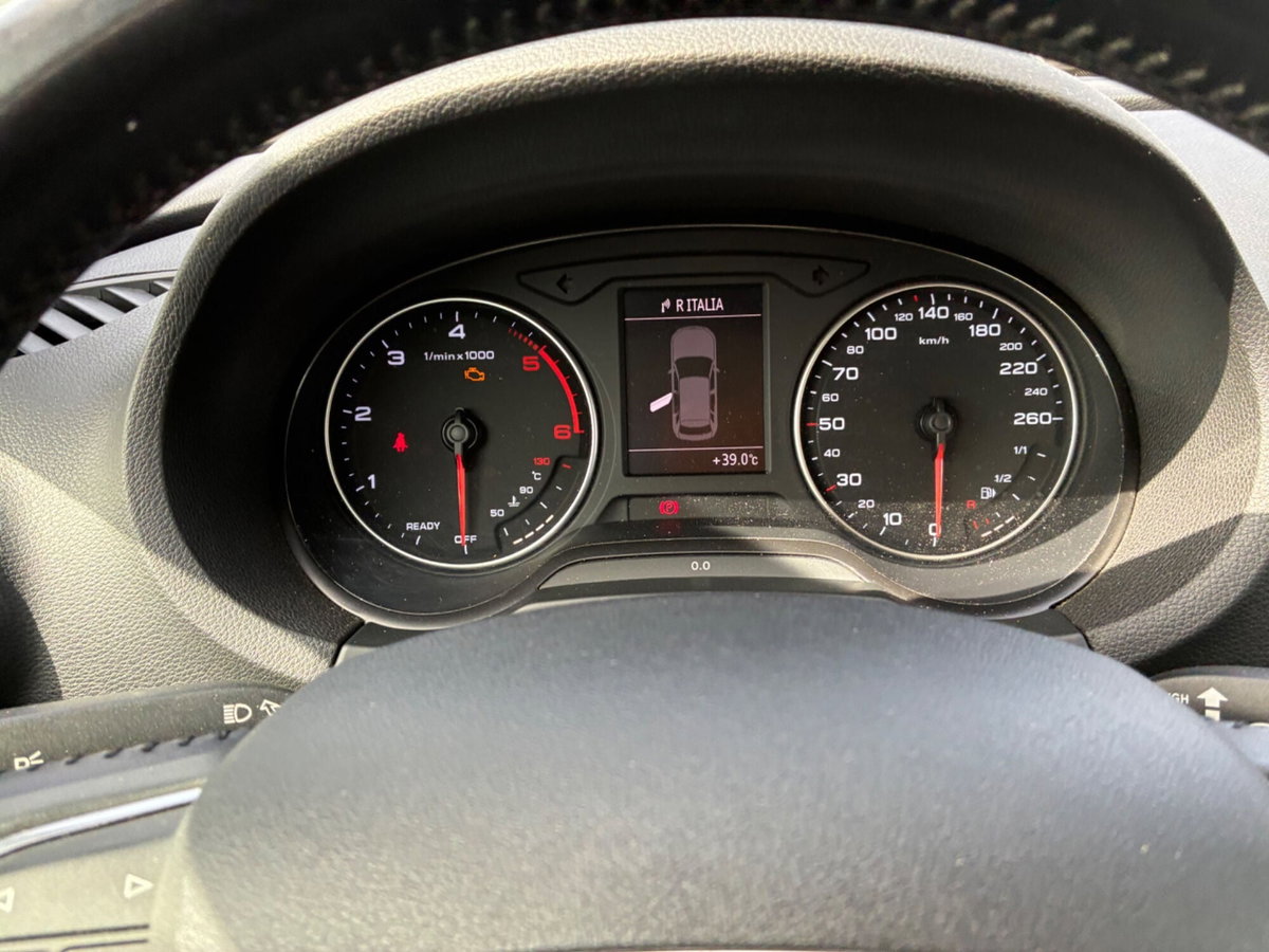Audi A3 1.6 TDI clean diesel Ambition (16)