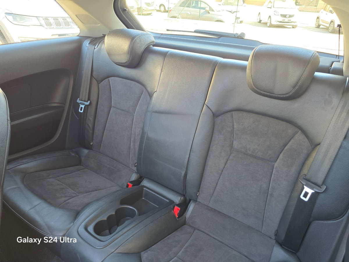 Audi A1 1.6 TDI 116 CV Sport (10)