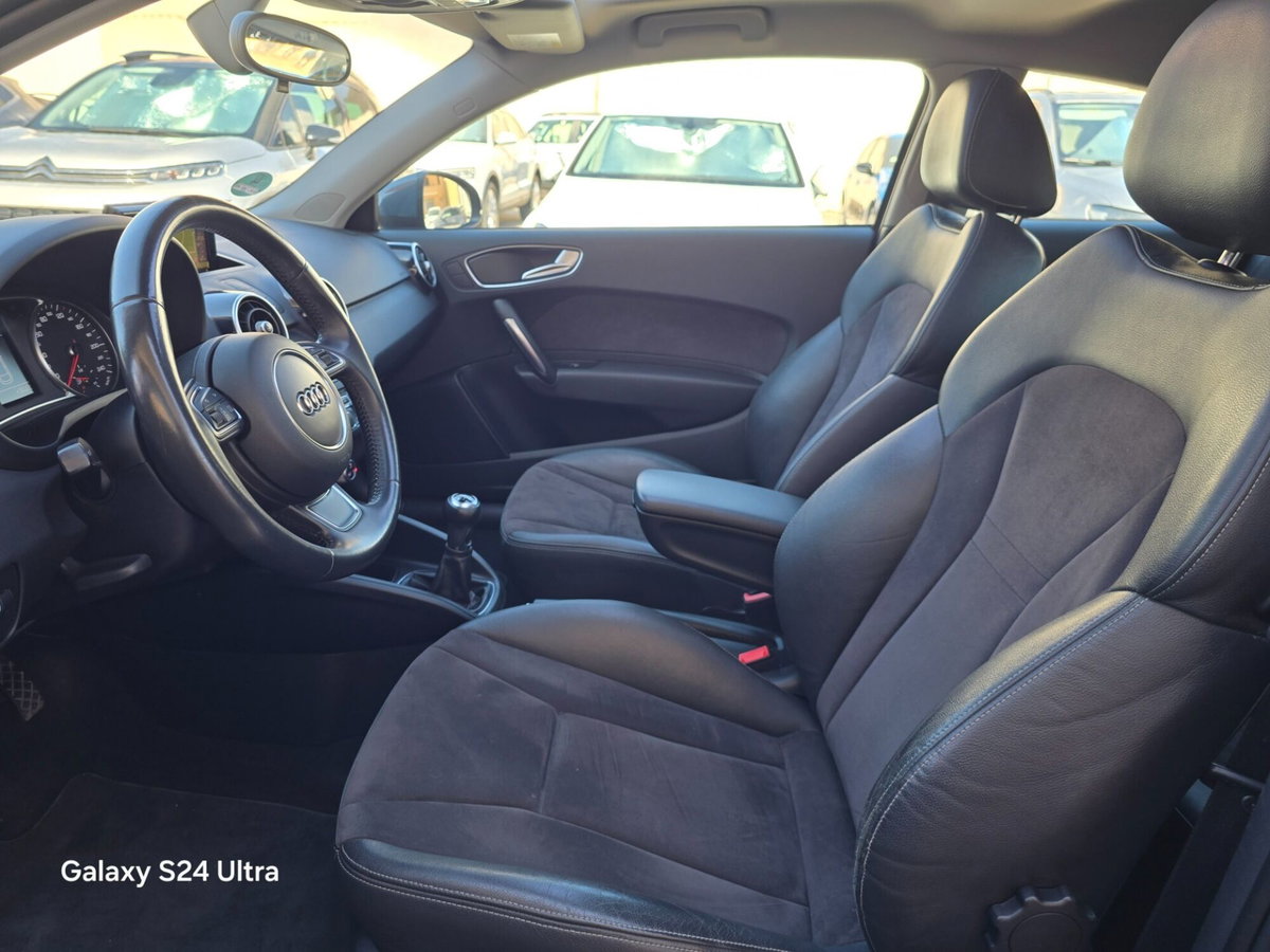 Audi A1 1.6 TDI 116 CV Sport (13)