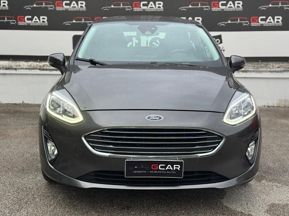 Ford Fiesta 1.5 TDCi 5 porte Vignale (3)