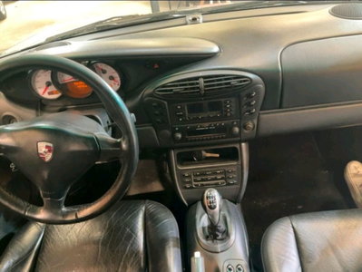 Porsche Boxster 2.7i 24V cat (2)