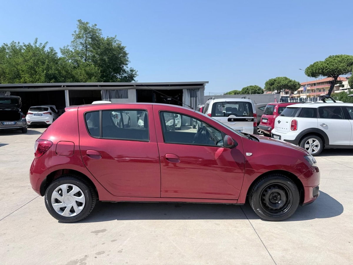 Dacia Sandero 1.2 GPL 75CV Lauréate (8)