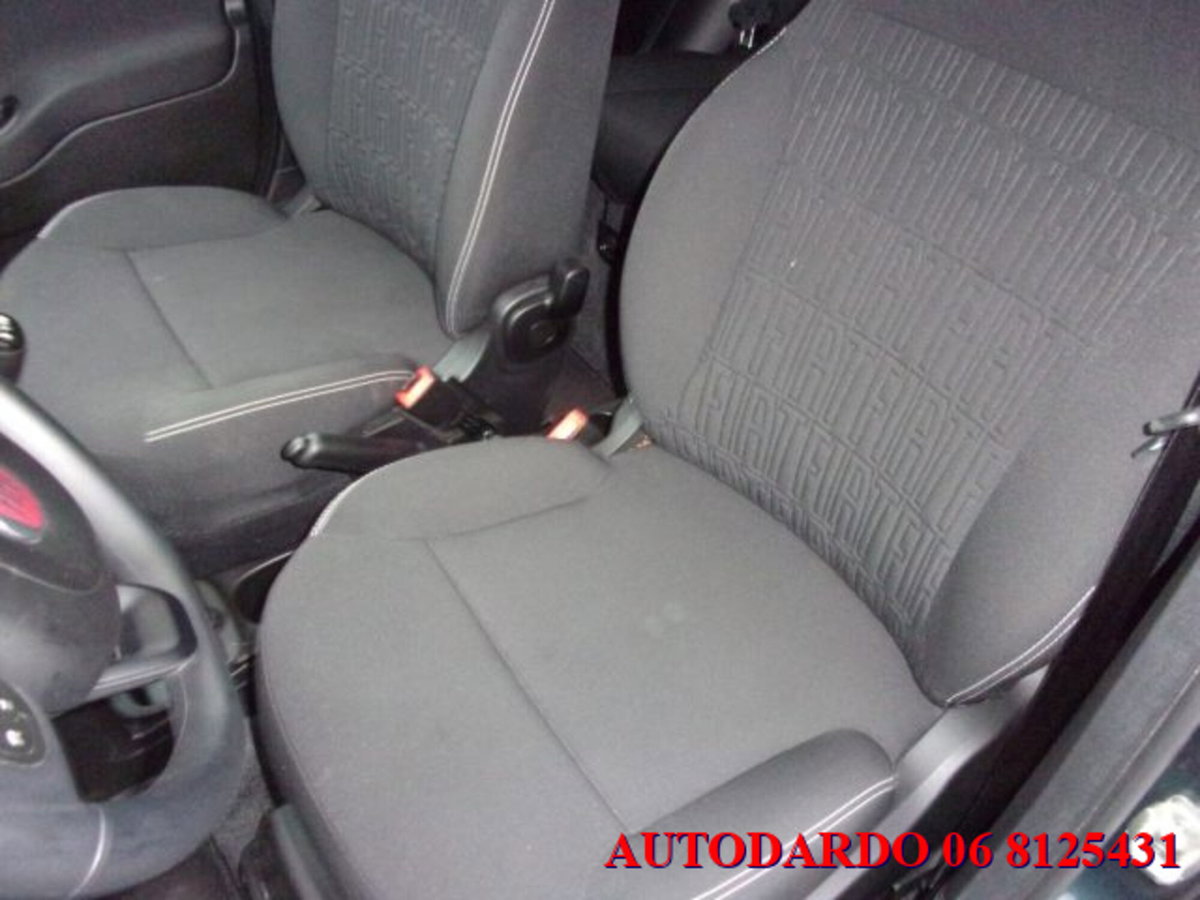 Fiat Panda 1.0 FireFly S&S Hybrid City Cross (11)