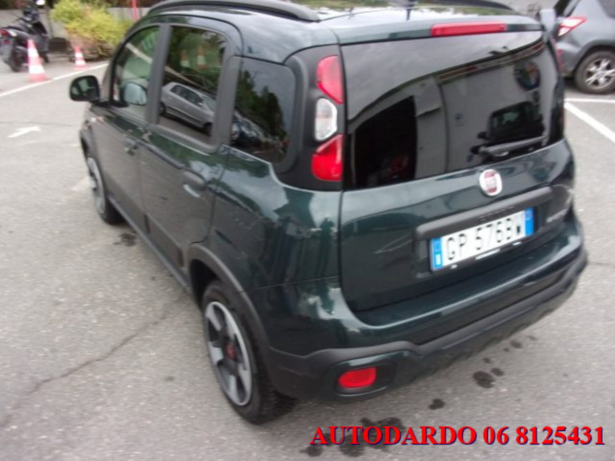 Fiat Panda 1.0 FireFly S&S Hybrid City Cross (9)