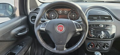 Fiat Punto 1.3 MJT II 75 CV 5 porte Lounge (9)