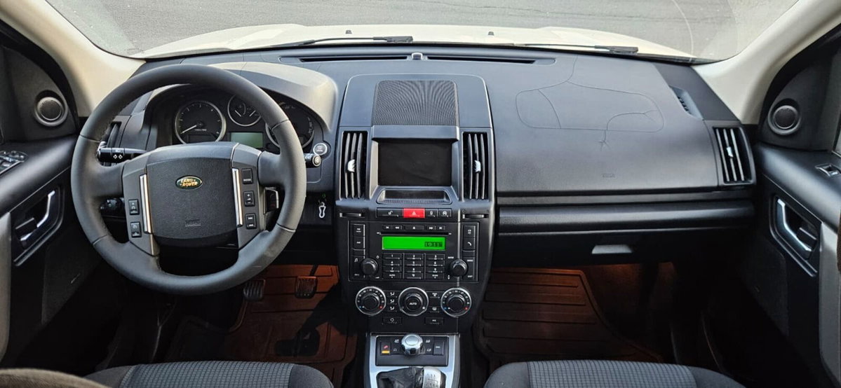 Land Rover Freelander 2.2 TD4 S.W. XS (10)
