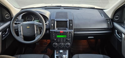 Land Rover Freelander 2.2 TD4 S.W. XS (10)