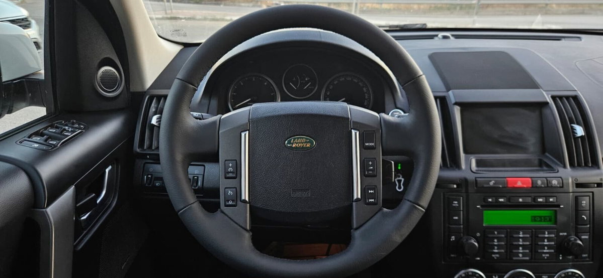Land Rover Freelander 2.2 TD4 S.W. XS (11)