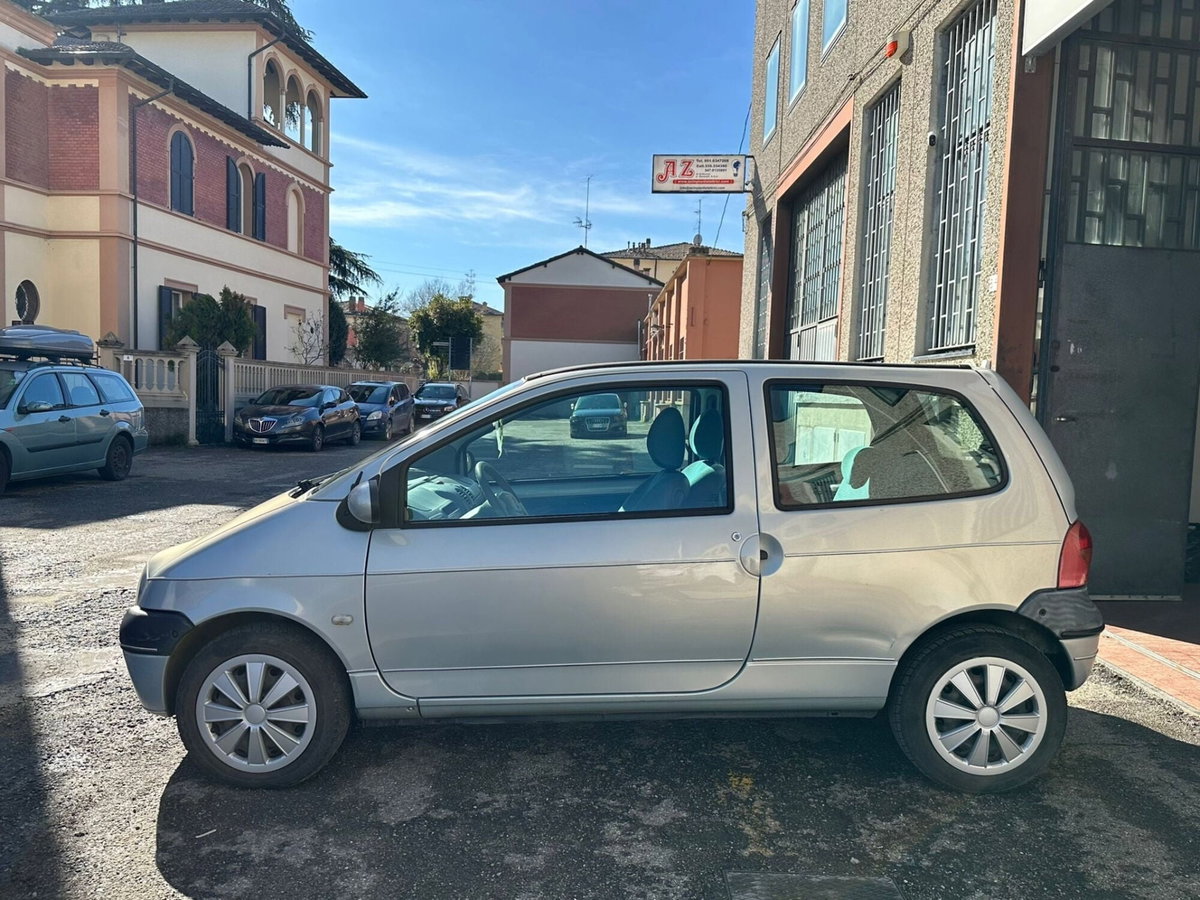 Renault Twingo 1.2i cat Diabolika (4)
