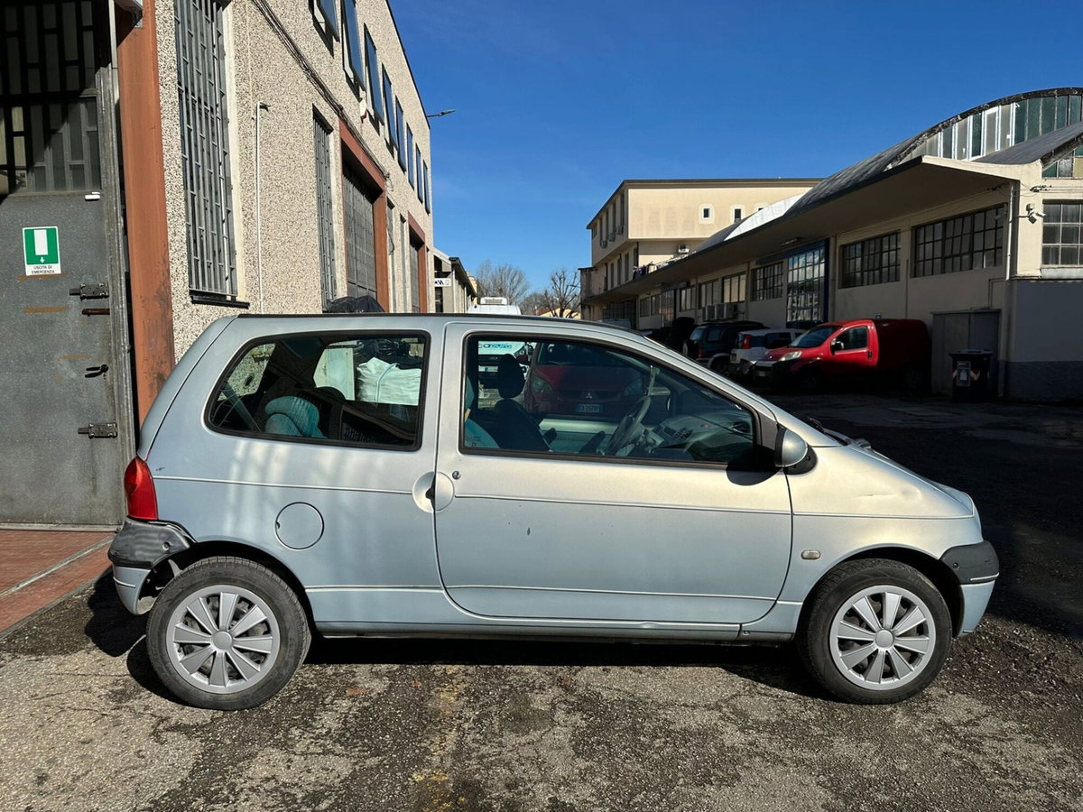 Renault Twingo 1.2i cat Diabolika (5)