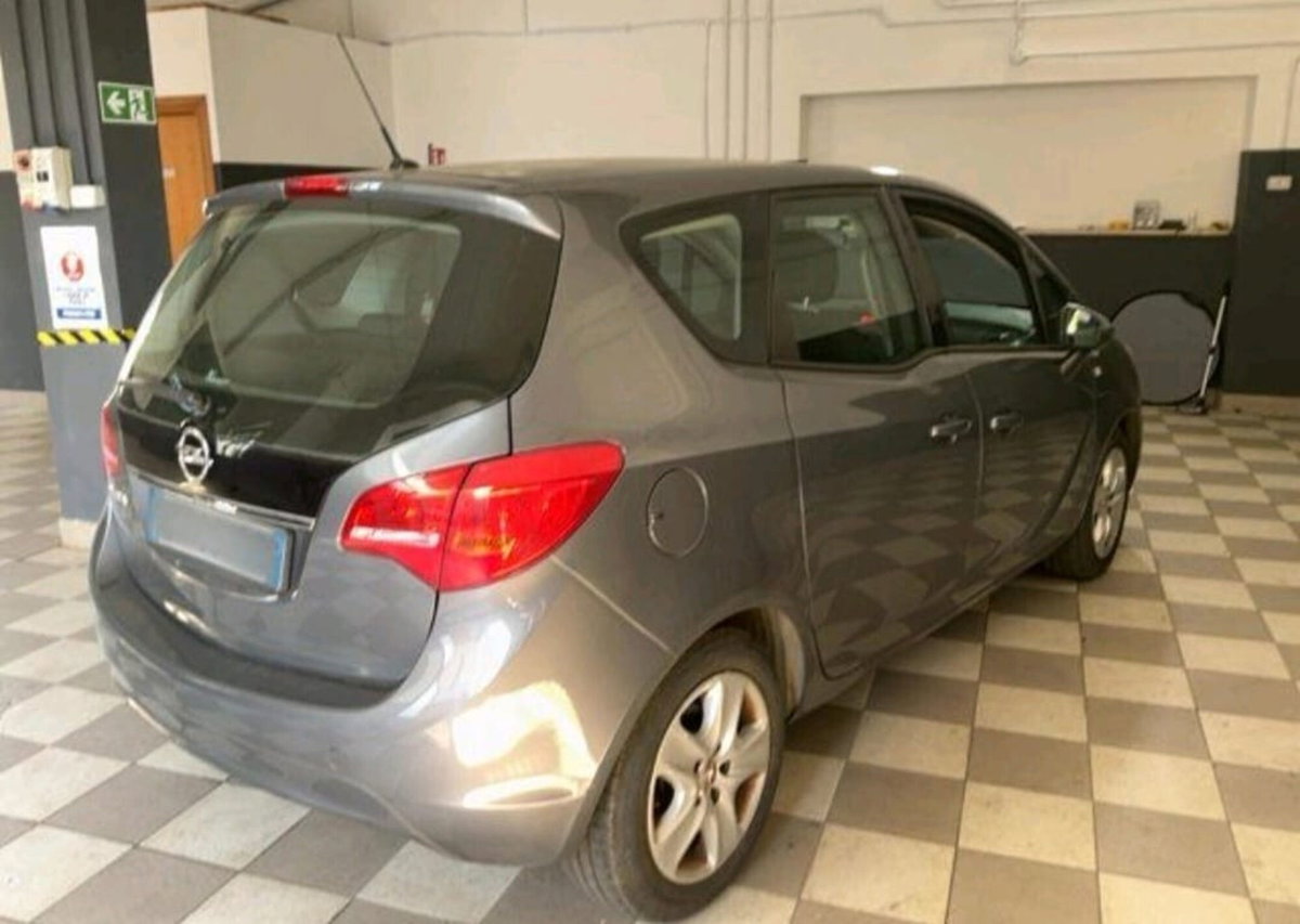 Opel Meriva 1.4 Turbo 120CV GPL Tech Elective (2)