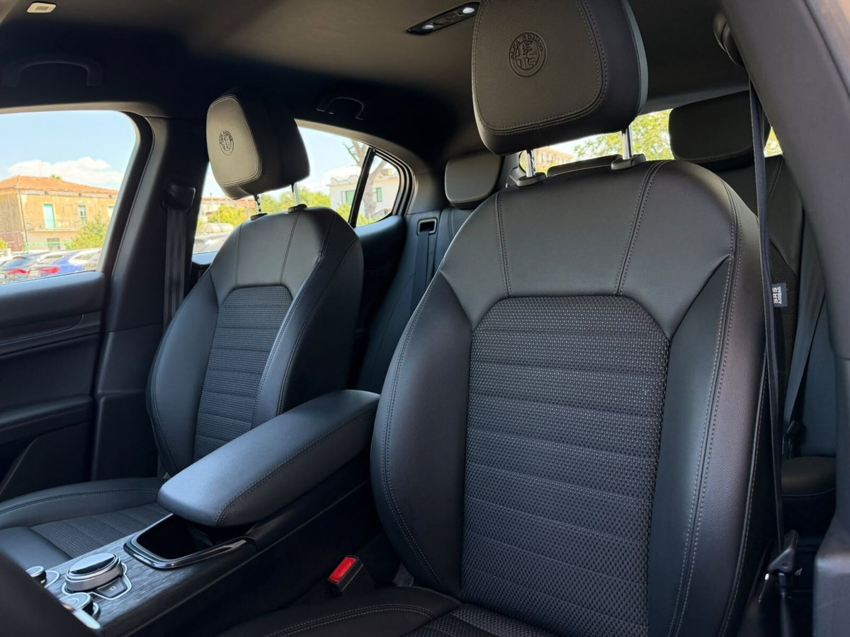 Alfa Romeo Stelvio Stelvio 2.2 Turbodiesel 160 CV AT8 RWD Sprint (11)