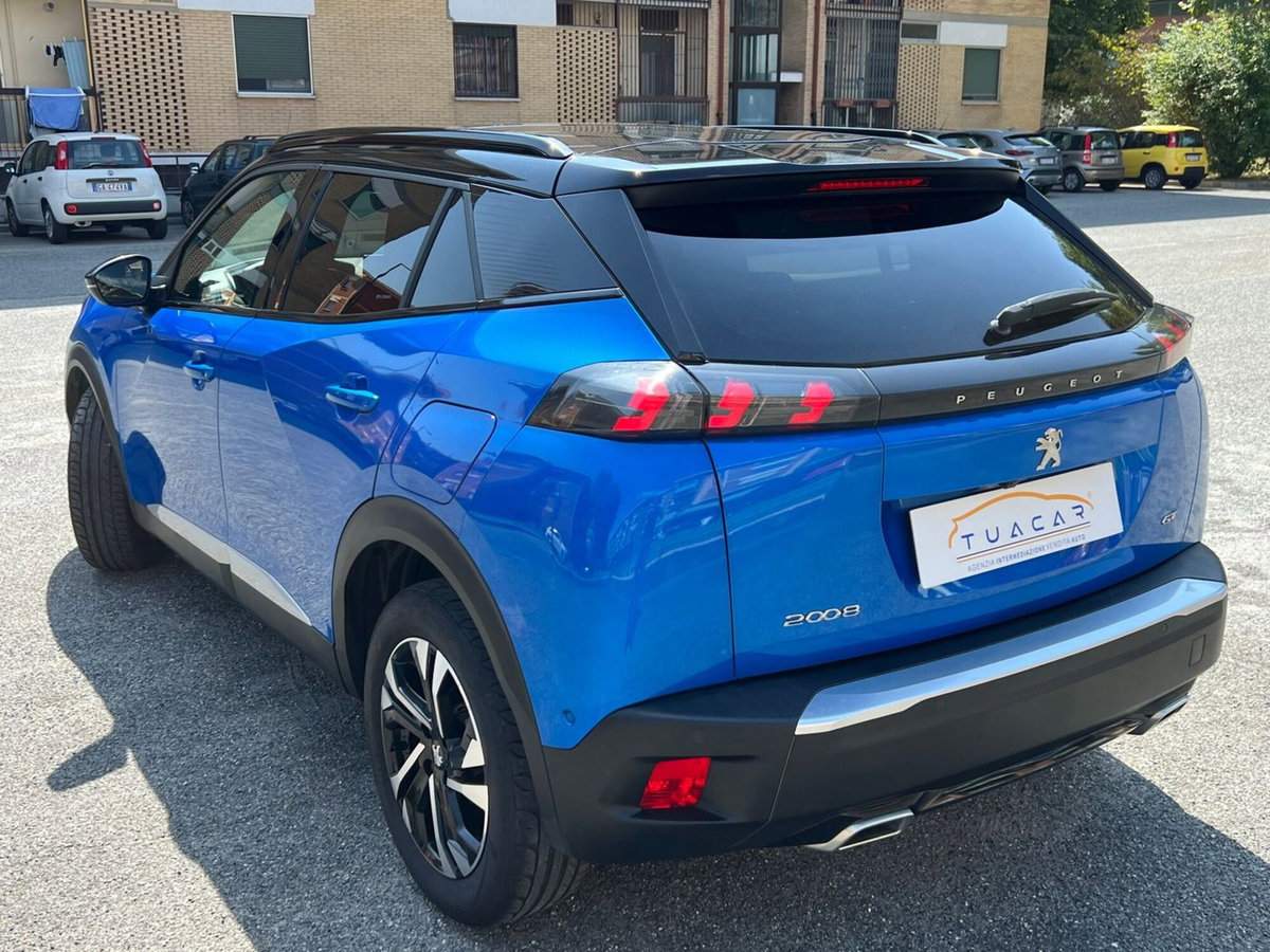 Peugeot 2008 PureTech 130 S&S GT (5)