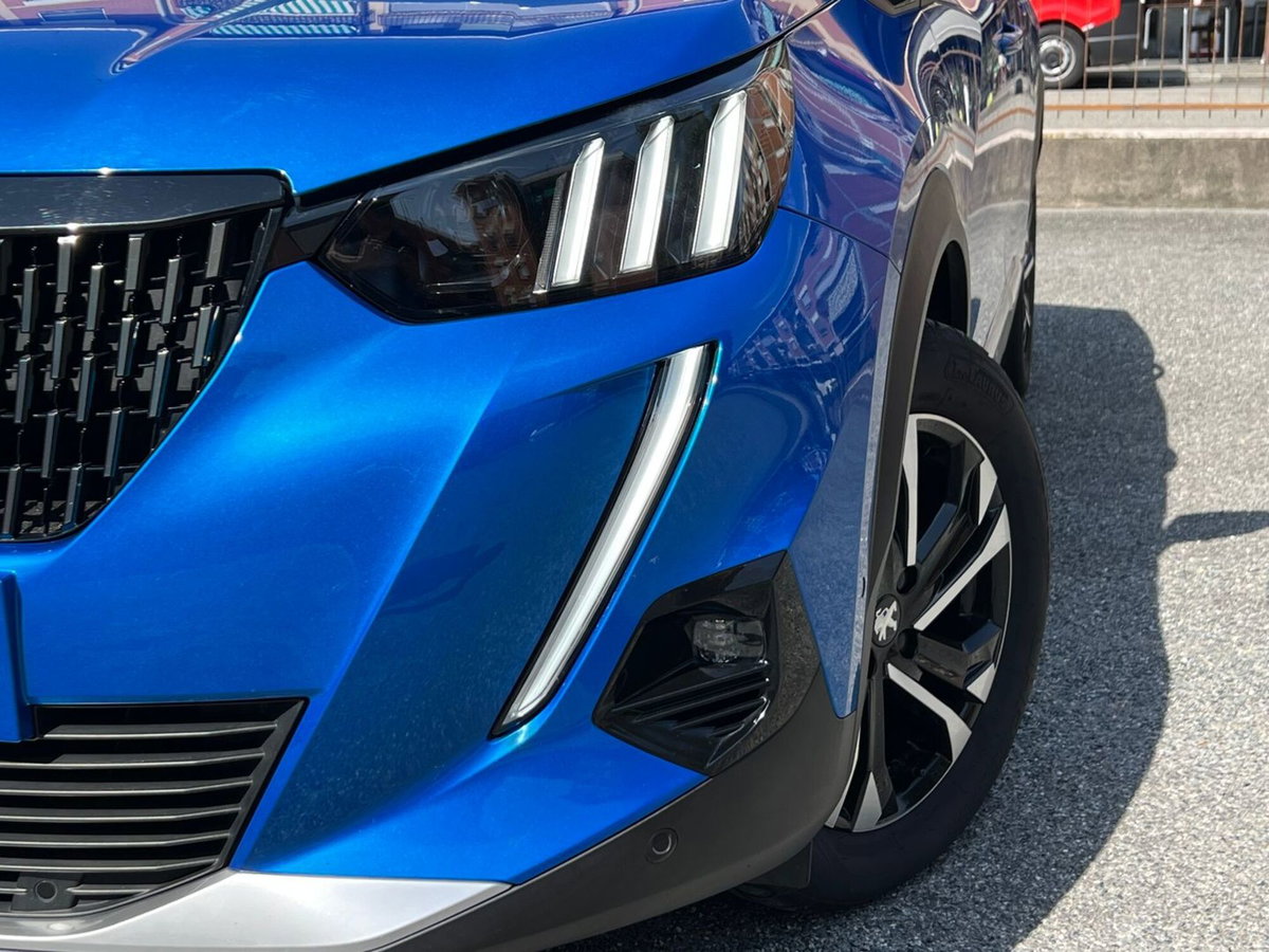 Peugeot 2008 PureTech 130 S&S GT (7)