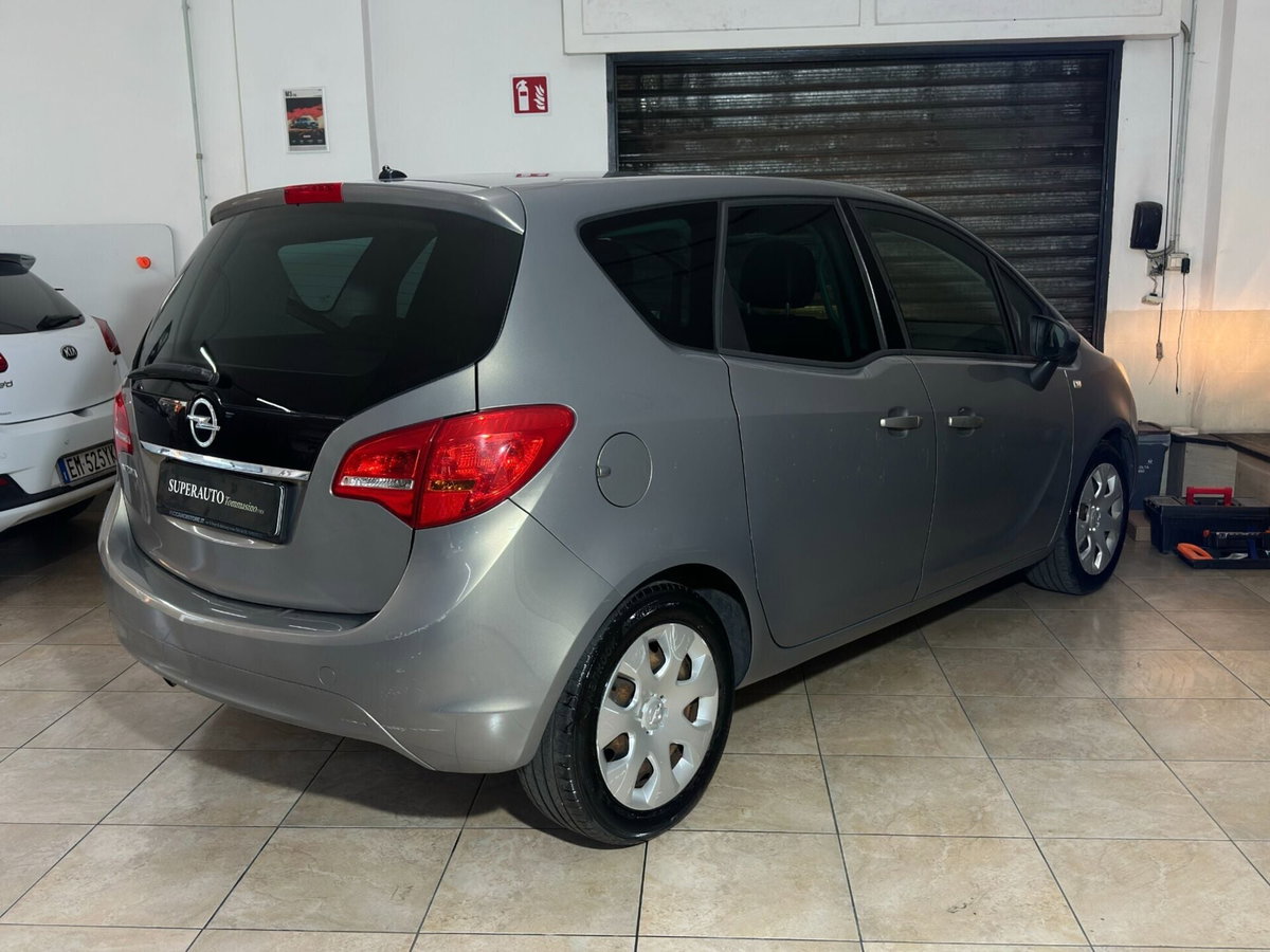 Opel Meriva 1.4 100CV Cosmo (3)