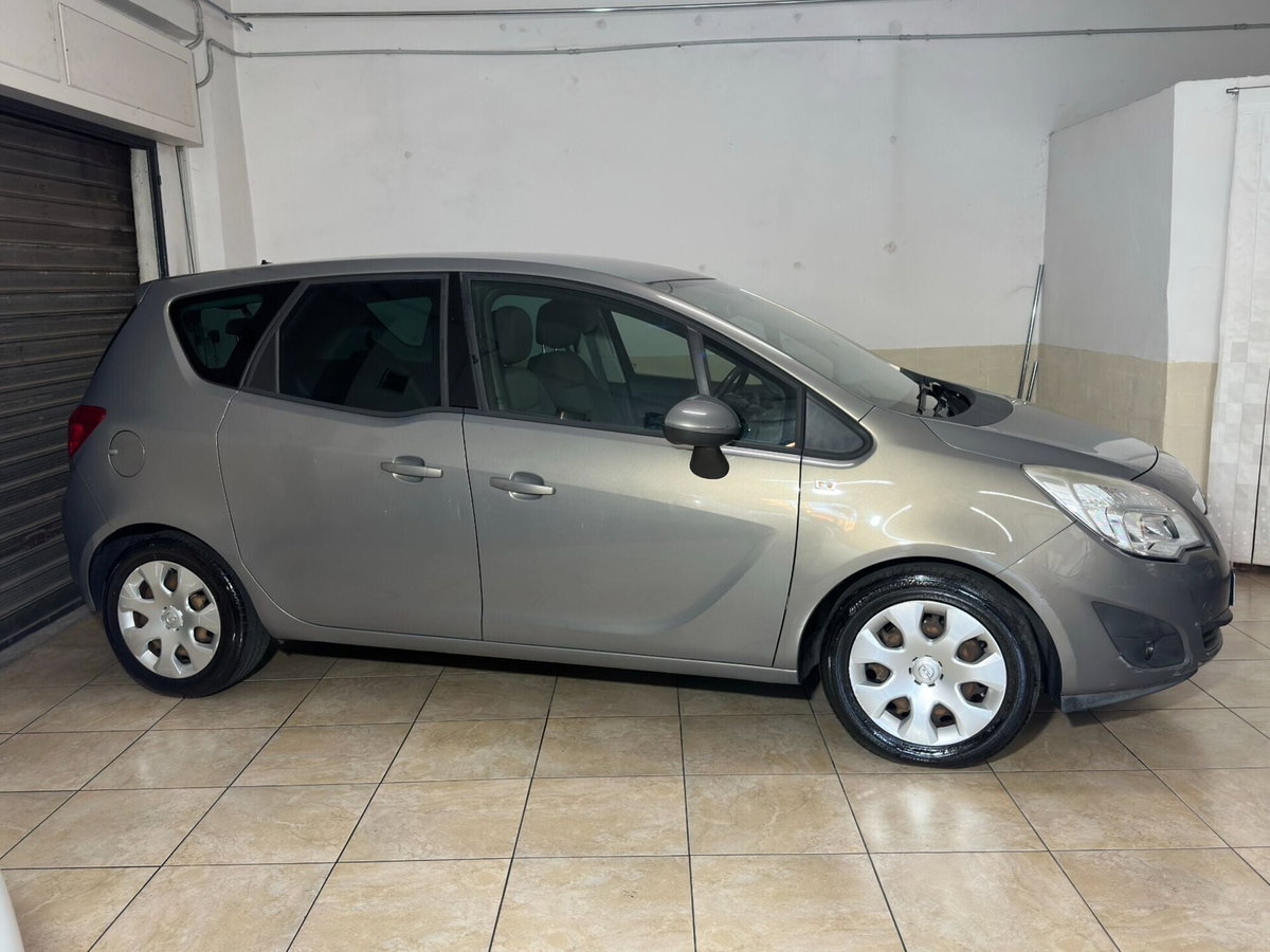 Opel Meriva 1.4 100CV Cosmo (4)