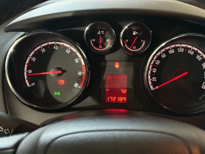 Opel Meriva 1.4 100CV Cosmo (8)