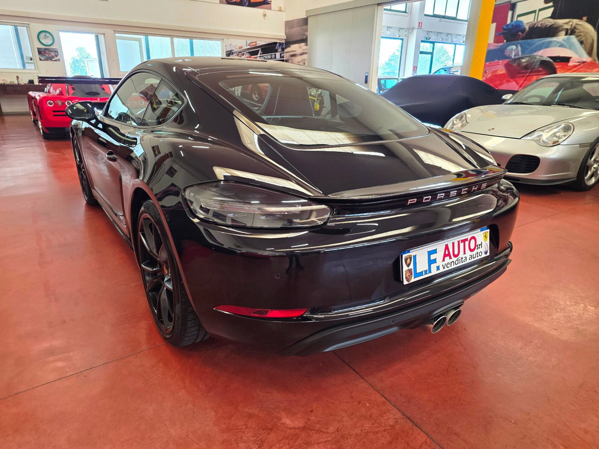 Porsche 718 Cayman  Cayman 2.0 300cv (6)
