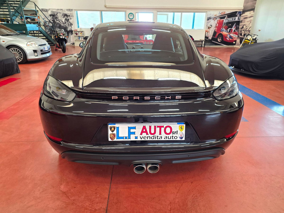 Porsche 718 Cayman  Cayman 2.0 300cv (7)
