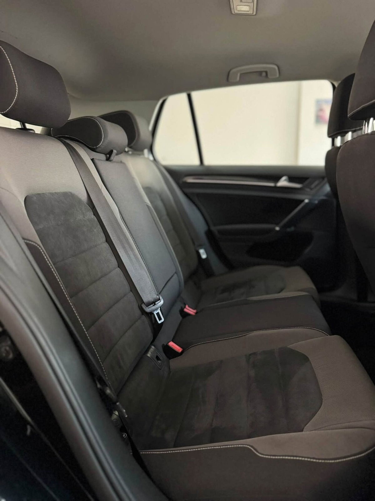 Volkswagen Golf 1.6 TDI 5p. Highline BlueMotion Technology (14)