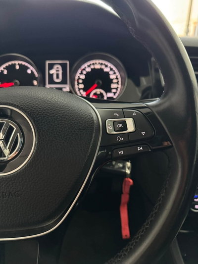 Volkswagen Golf 1.6 TDI 5p. Highline BlueMotion Technology (19)