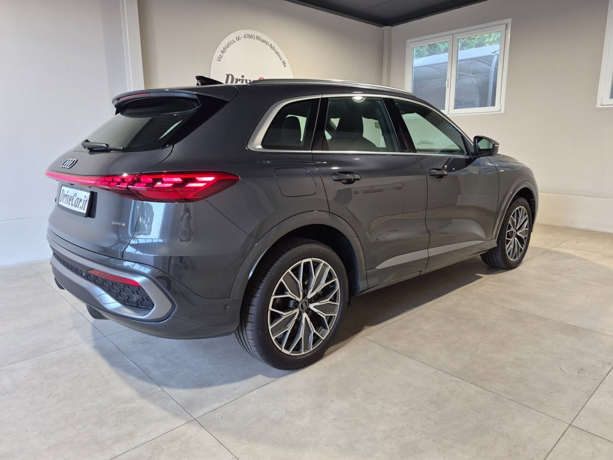 Audi Q5 40 2.0 tdi mhev 12V S line quattro s-tronic (8)