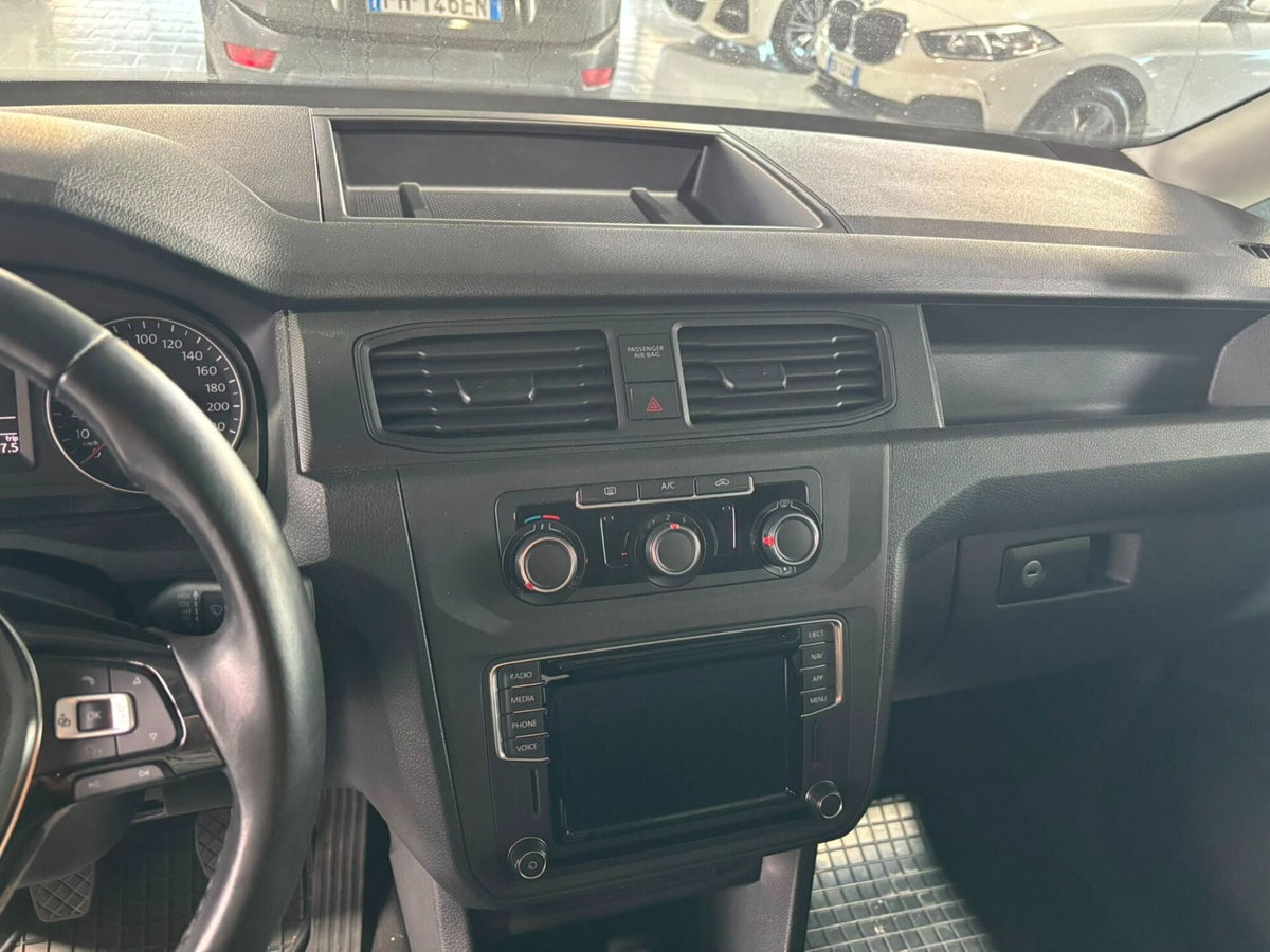 Volkswagen Caddy 1.4 TGI Comfortline (14)