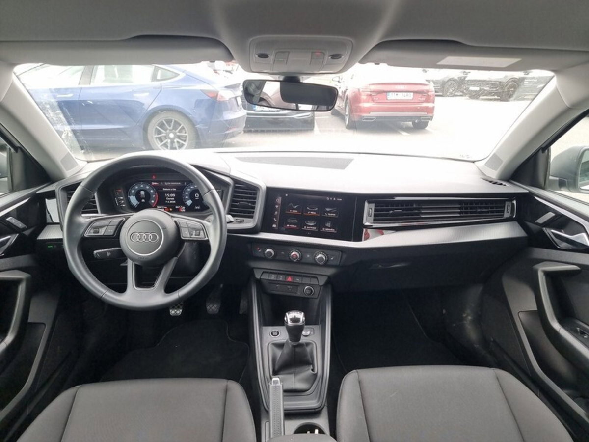 Audi A1 Sportback 25 TFSI Admired (3)
