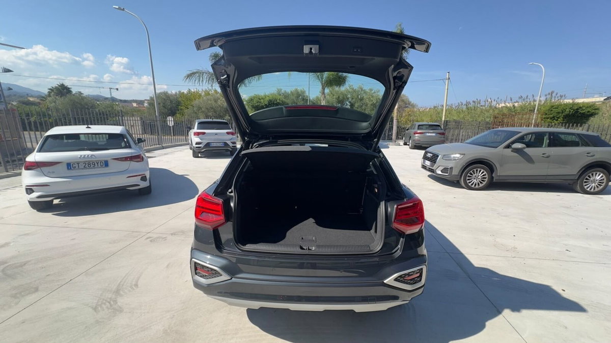 Audi Q2 Q2 30 TFSI Business (10)