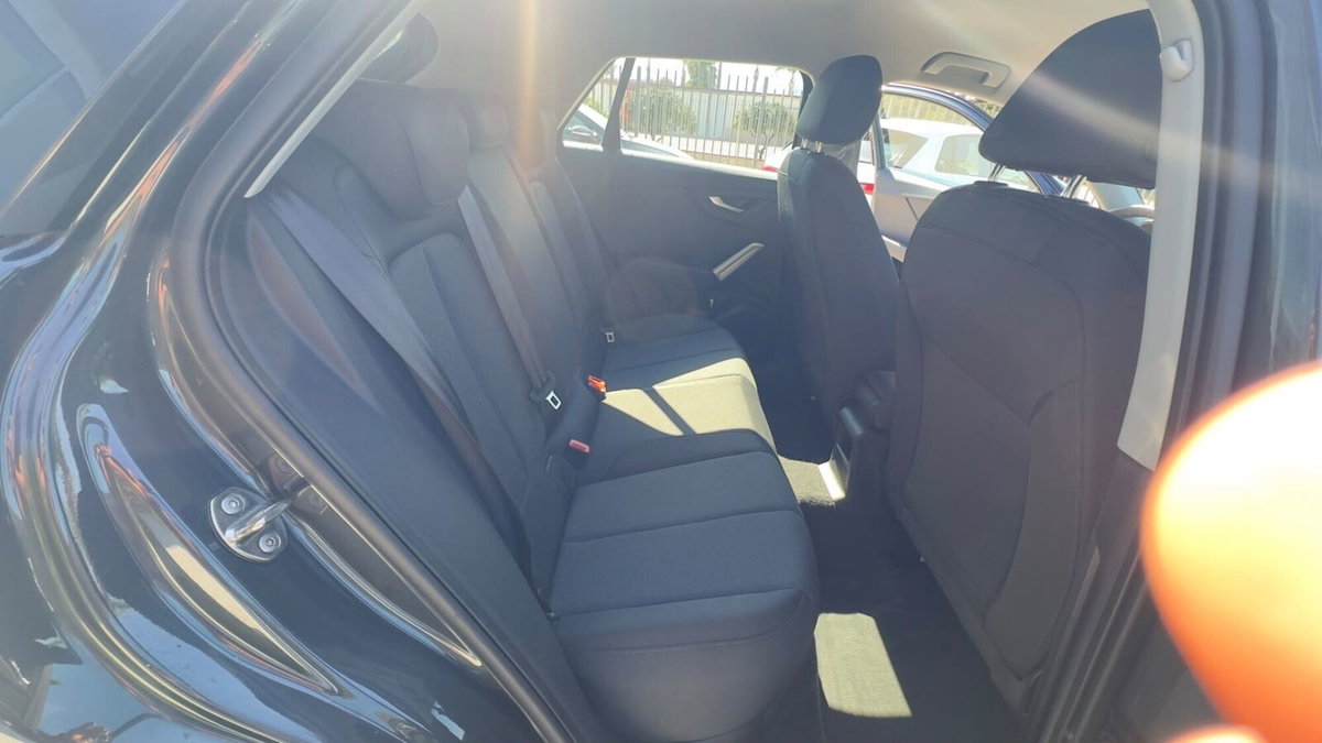Audi Q2 Q2 30 TFSI Business (17)