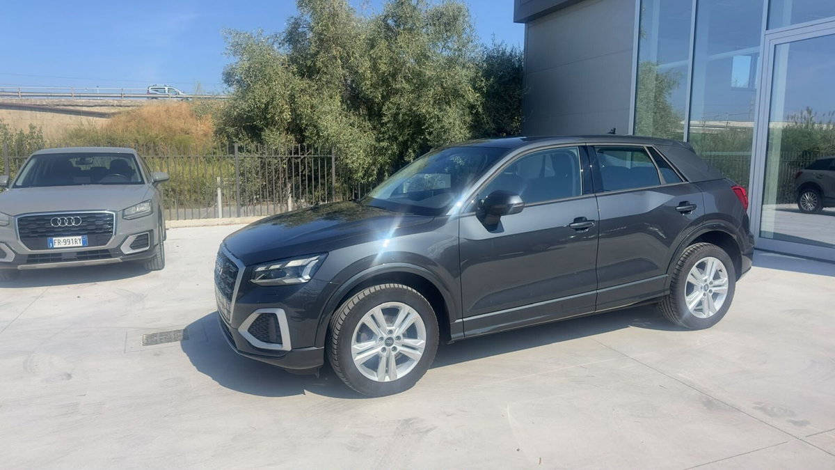 Audi Q2 Q2 30 TFSI Business (4)