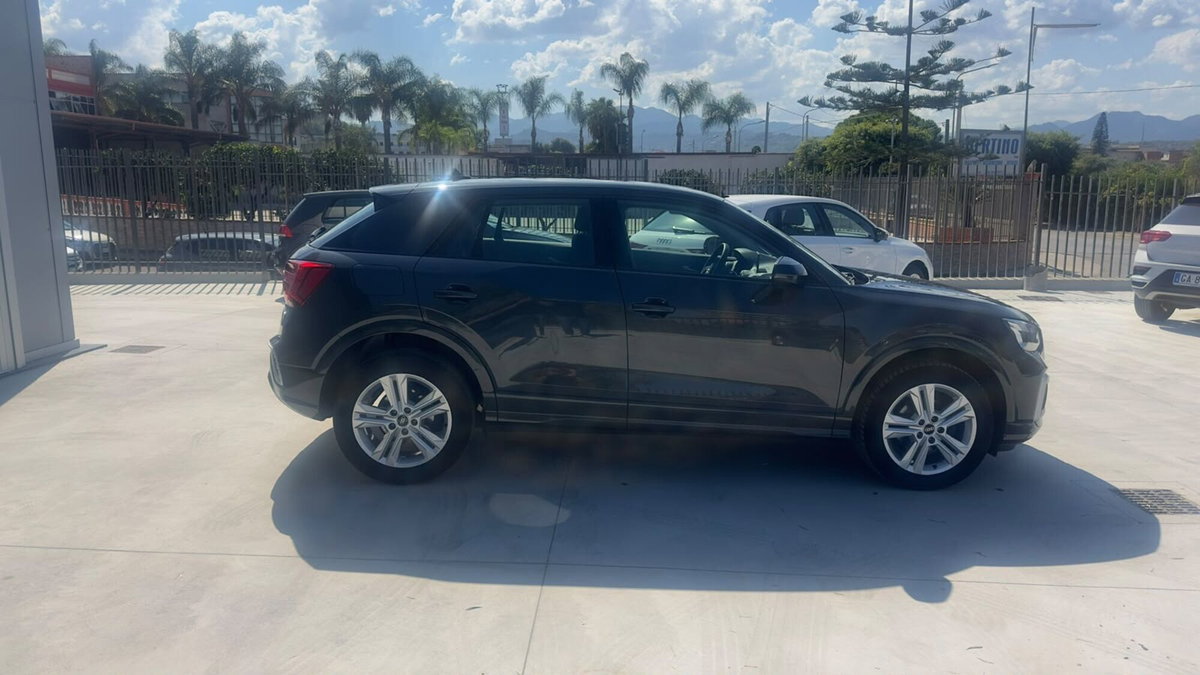 Audi Q2 Q2 30 TFSI Business (7)