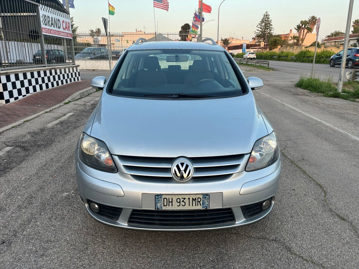 Volkswagen Golf Plus 2.0 TDI DPF DSG Sportline (2)