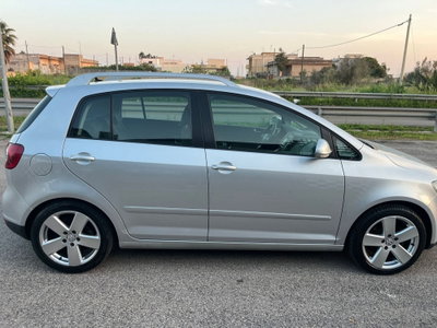Volkswagen Golf Plus 2.0 TDI DPF DSG Sportline (4)
