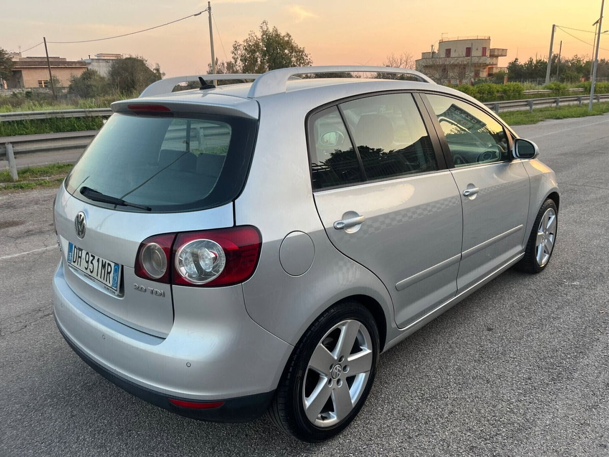 Volkswagen Golf Plus 2.0 TDI DPF DSG Sportline (5)