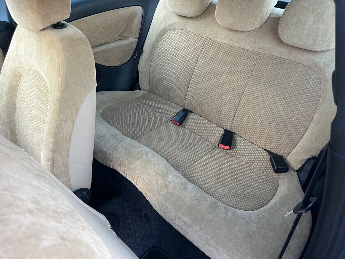 Lancia Ypsilon 1.2 Argento (14)