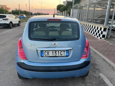 Lancia Ypsilon 1.2 Argento (6)