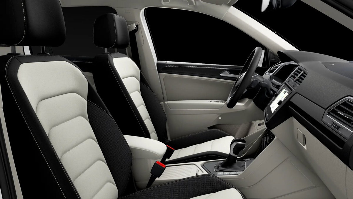 Volkswagen Tiguan 2.0 tdi Elegance 150cv dsg (7)