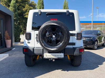 Jeep Wrangler Unlimited 2.8 CRD DPF Sahara Auto (5)
