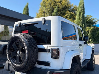 Jeep Wrangler Unlimited 2.8 CRD DPF Sahara Auto (7)