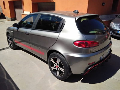 Alfa Romeo 147 1.6 16V TS (105) 5 porte Distinctive usata